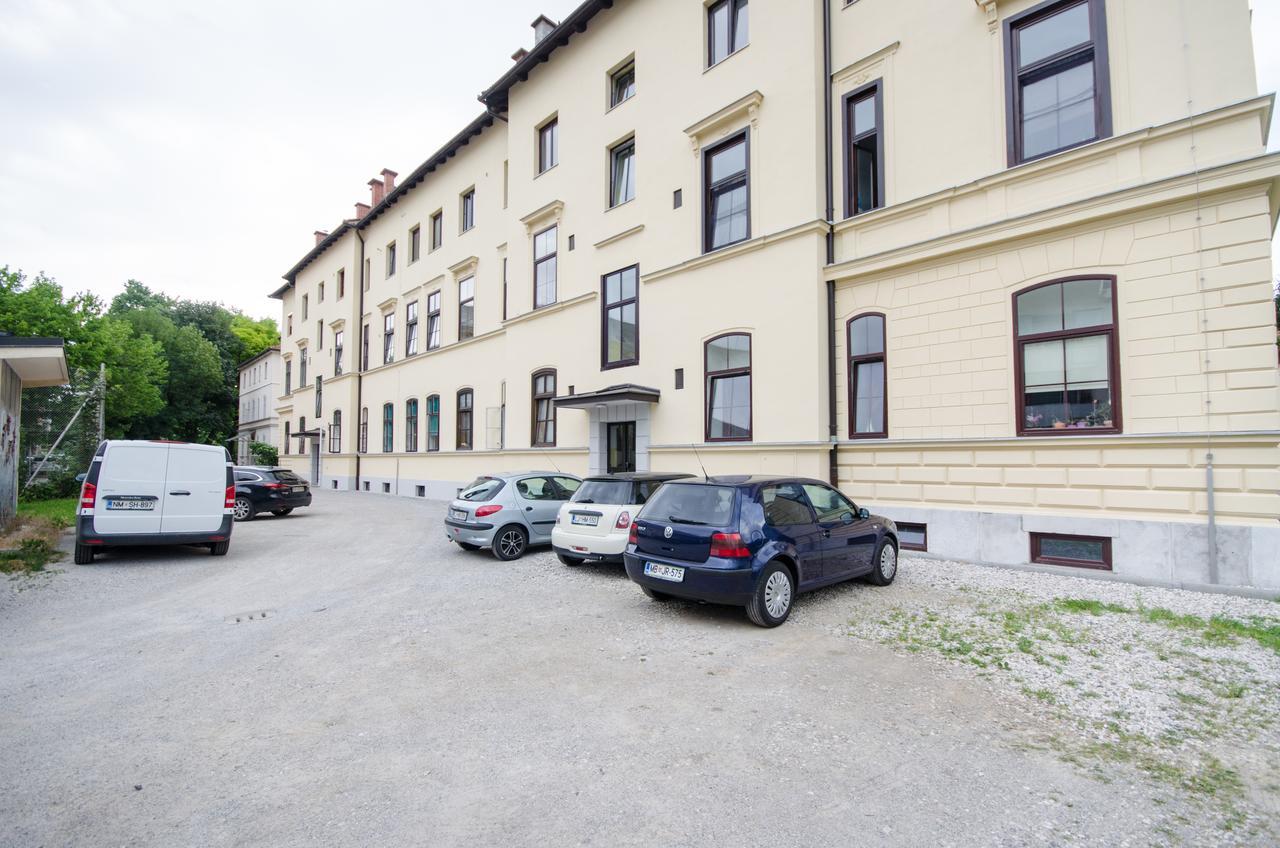 Apartment Trzaska With Free Parking Ljubljana Exteriör bild