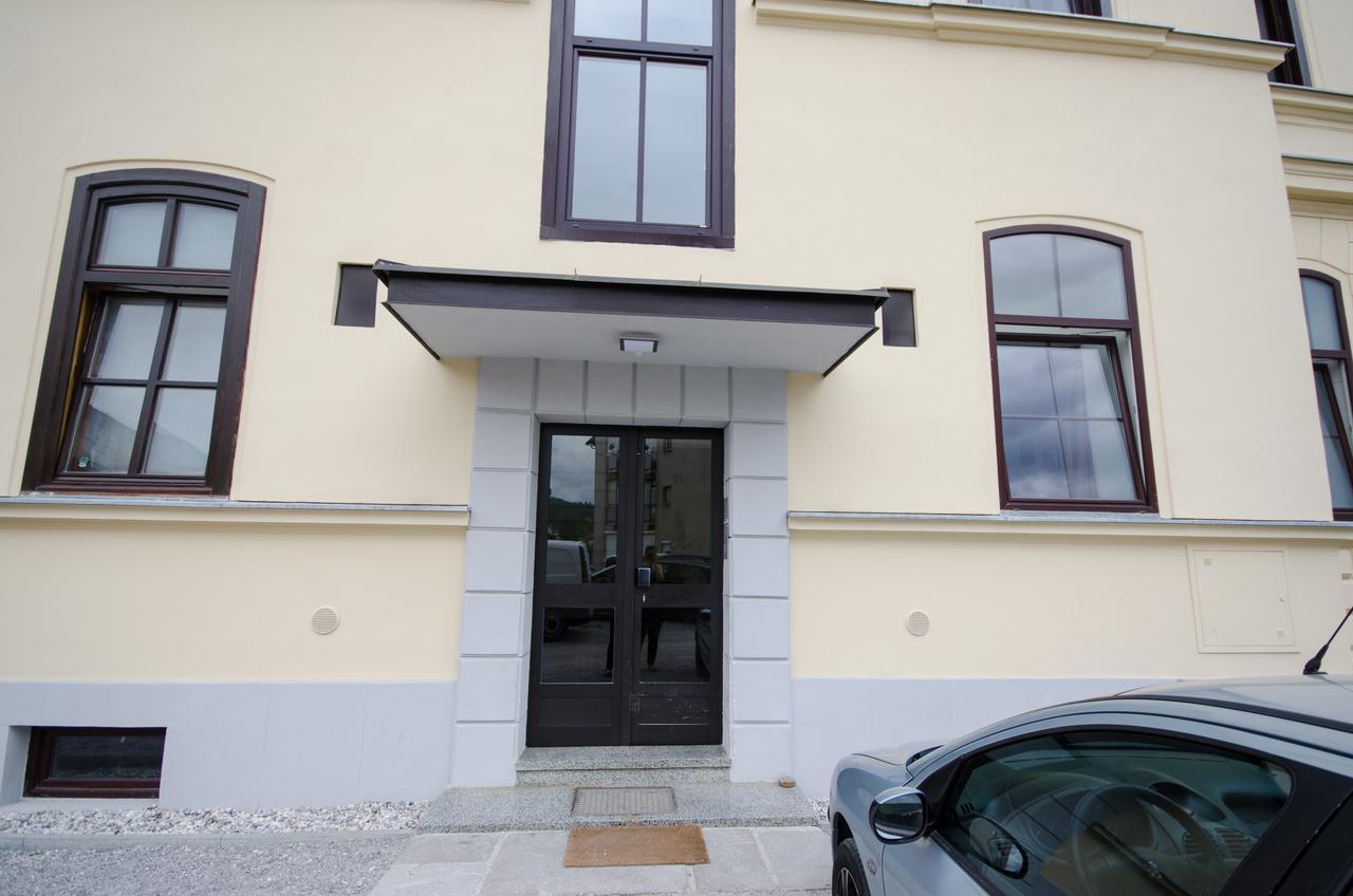 Apartment Trzaska With Free Parking Ljubljana Exteriör bild