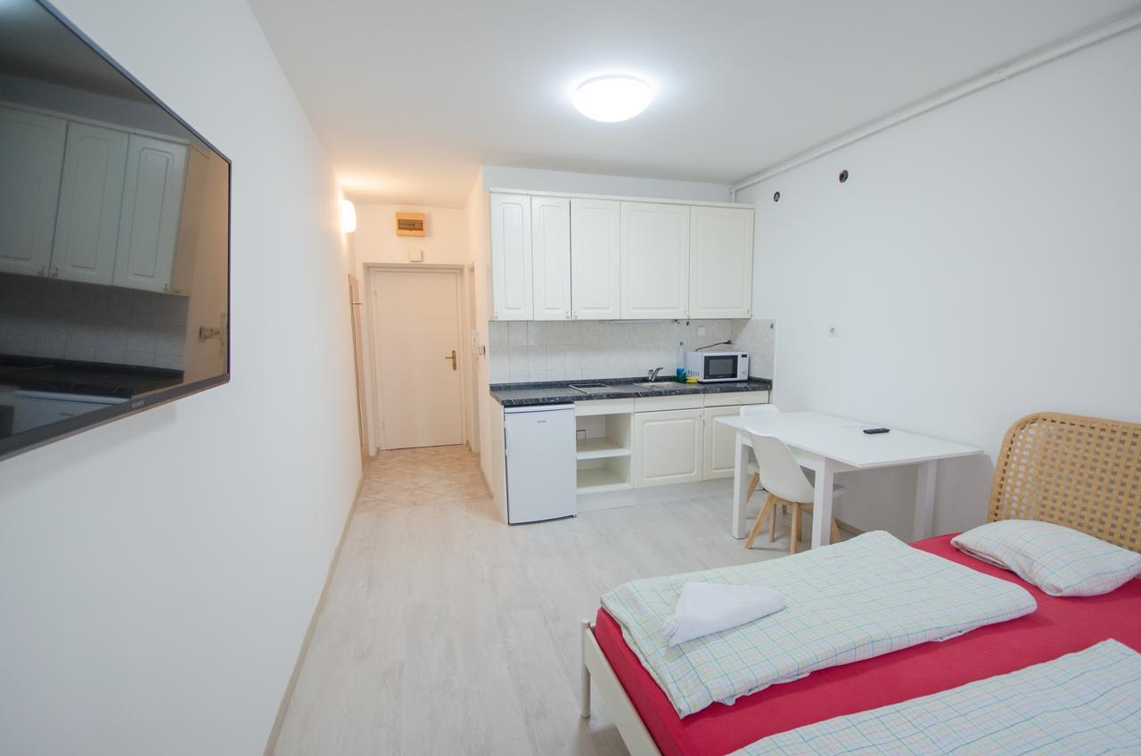 Apartment Trzaska With Free Parking Ljubljana Exteriör bild